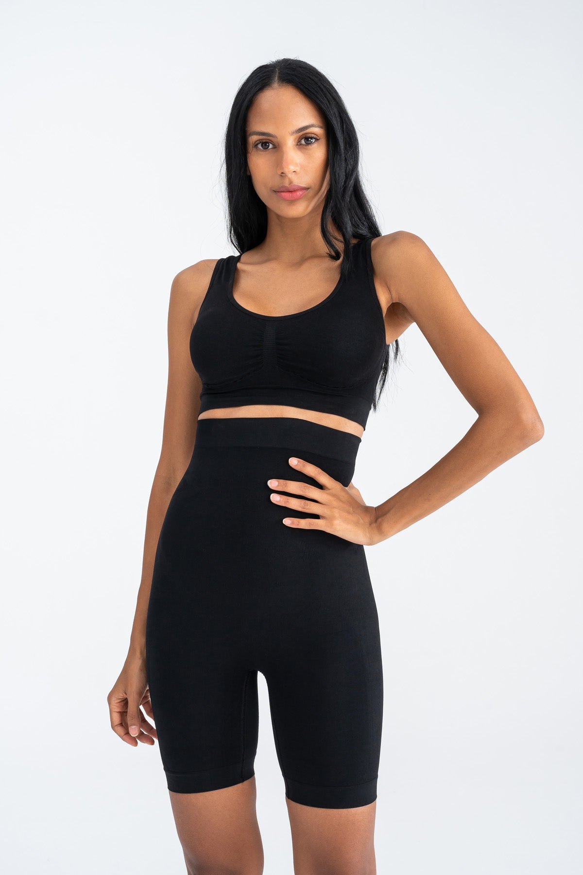 Toparlayıcı Diz Üstü Şort Korse Siyah