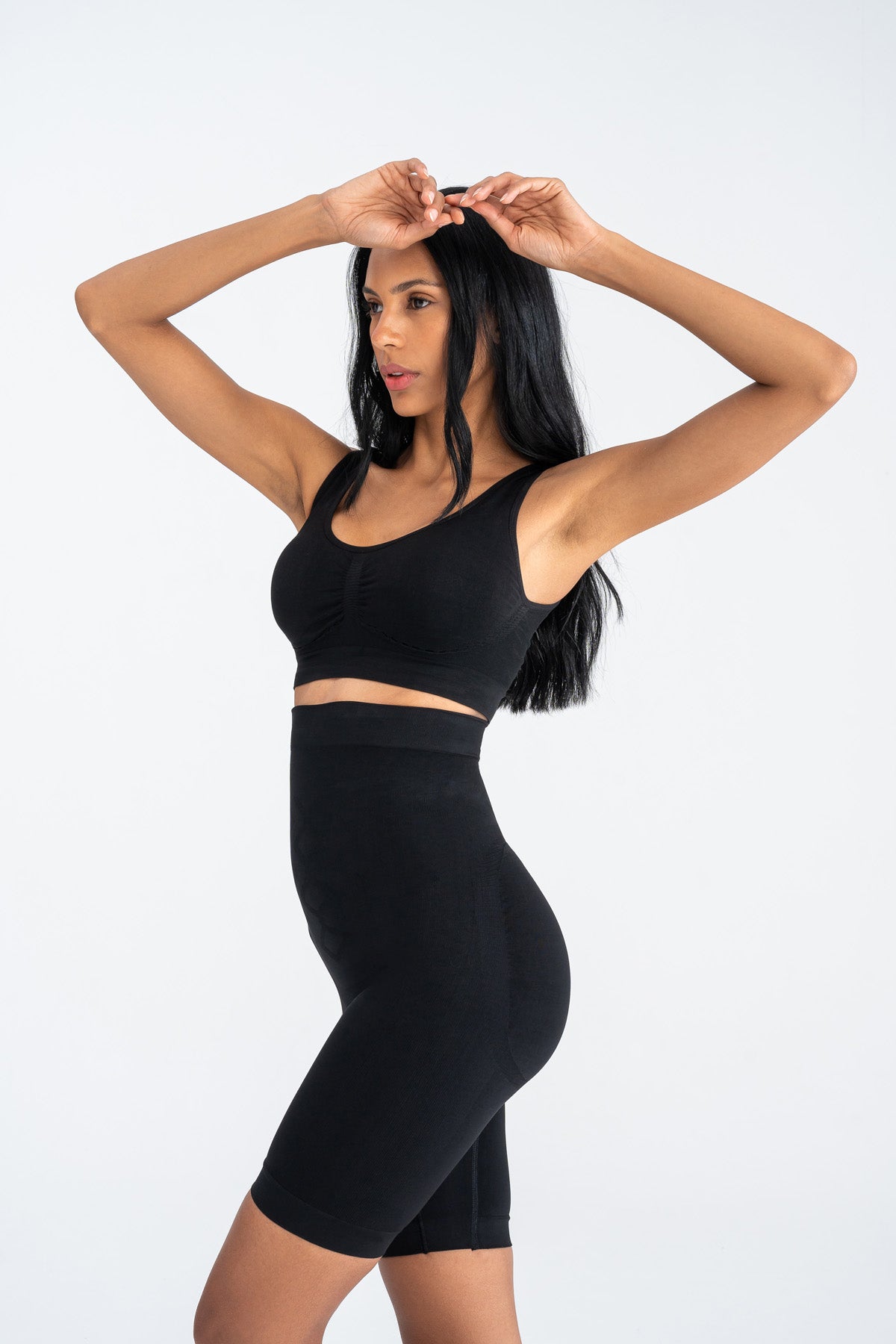 Toparlayıcı Diz Üstü Şort Korse Siyah